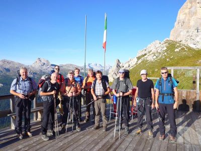 021-Abmarsch am 5. Bergtag an der Pomedeshuette